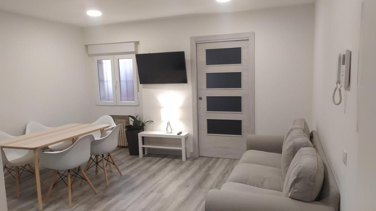 Mirrooms โอเบียโด ภายนอก รูปภาพ